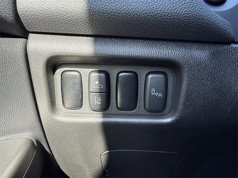 Used 2024 Mitsubishi Outlander Sport 2.0 SE Rear Camera & Heated Se image 67