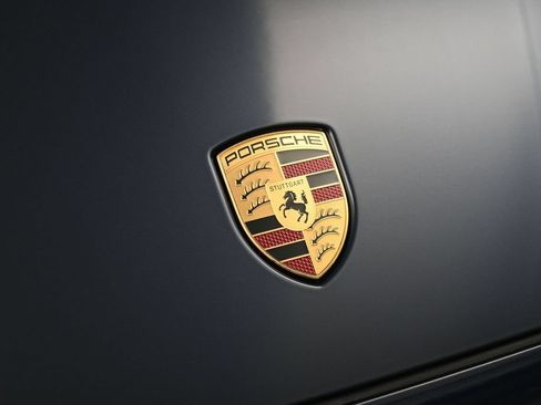 Certified 2025 Porsche Cayenne AWD/4WD image 13