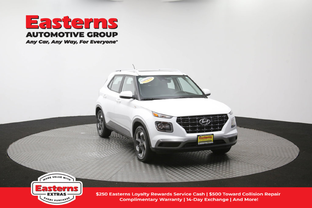 Used 2025 Hyundai Venue SEL FWD image 54
