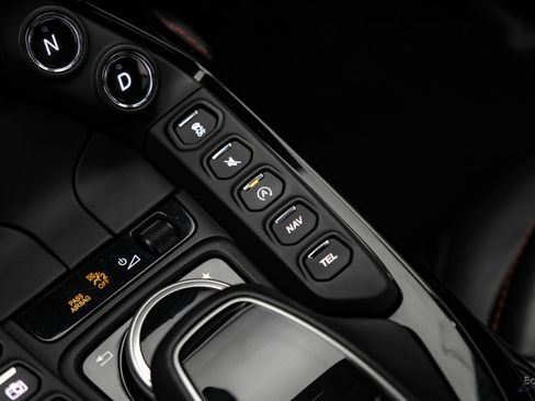Used 2019 Aston Martin V8 Vantage Coupe RWD image 60