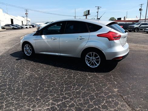 Used 2015 Ford Focus SE FWD image 8