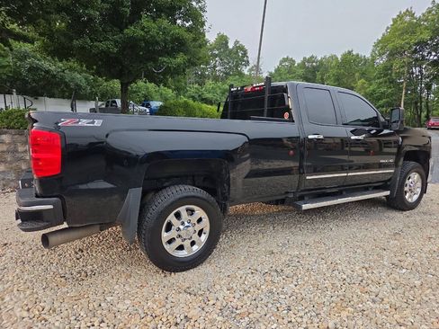 Used 2015 Chevrolet Silverado 2500 LTZ w/ LTZ Plus Package AWD/4WD image 7