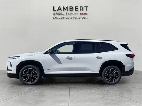 Used 2026 Buick Enclave Sport Touring w/ Power Package image 8