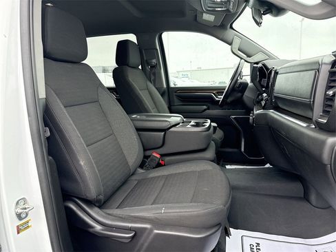 Used 2024 Chevrolet Silverado 2500 LT image 25