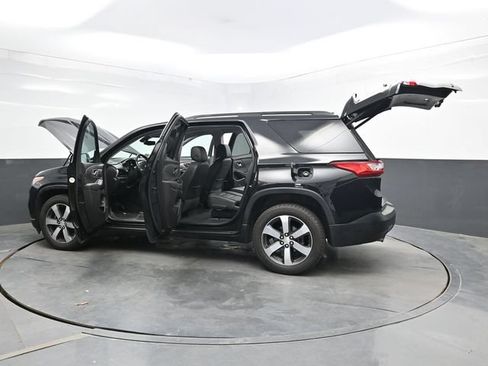 Used 2019 Chevrolet Traverse LT w/ LT Premium Package AWD/4WD image 50