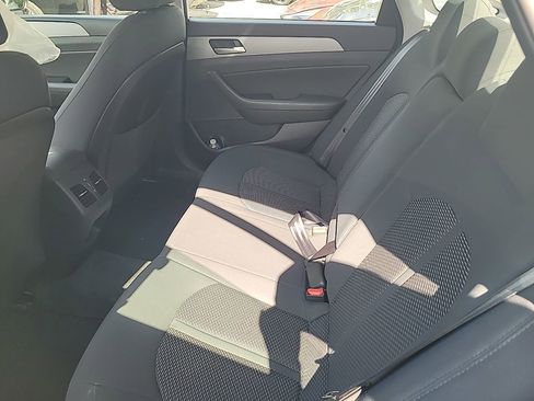 Used 2019 Hyundai Sonata SEL w/ Tech Package 02 FWD image 11