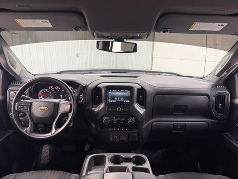 Used 2020 Chevrolet Silverado 1500 Custom w/ Custom Value Package AWD/4WD image 13