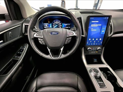 Used 2024 Ford Edge SEL image 5