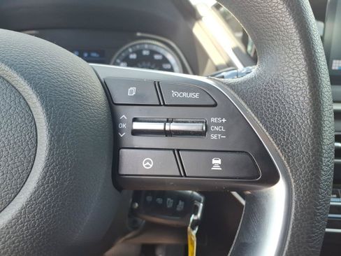 Used 2023 Hyundai Sonata SE w/ Preferred Accessory Package FWD image 29