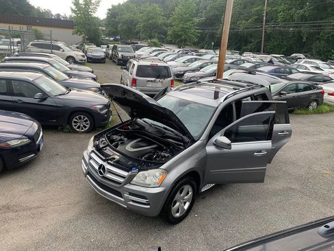 Used 2012 Mercedes-Benz GL 450 4MATIC image 8