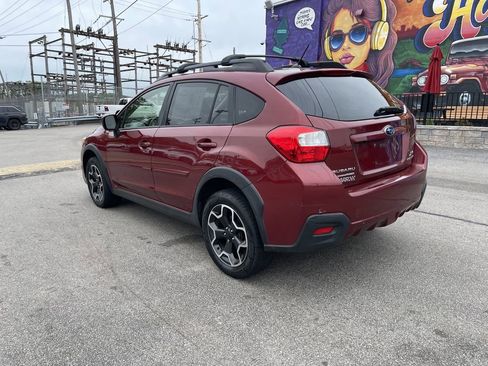 Used 2014 Subaru Crosstrek 2.0i Limited AWD/4WD image 3