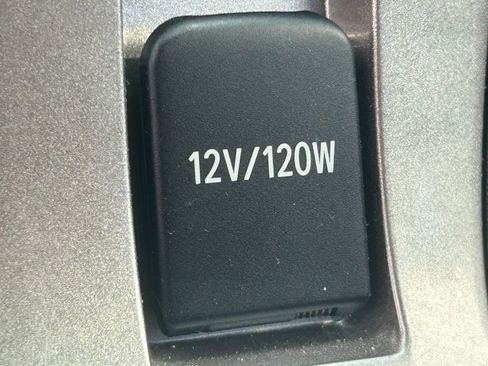 Used 2012 Toyota Highlander 4WD Hybrid w/ Leather Pkg image 18
