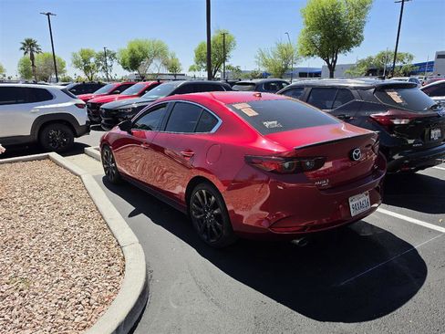 Used 2022 MAZDA MAZDA3 s image 4