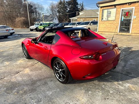 Used 2017 MAZDA MX-5 Miata RF Grand Touring image 12