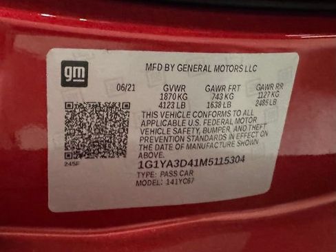 Used 2021 Chevrolet Corvette Stingray Convertible w/ Z51 Performance Package RWD image 39