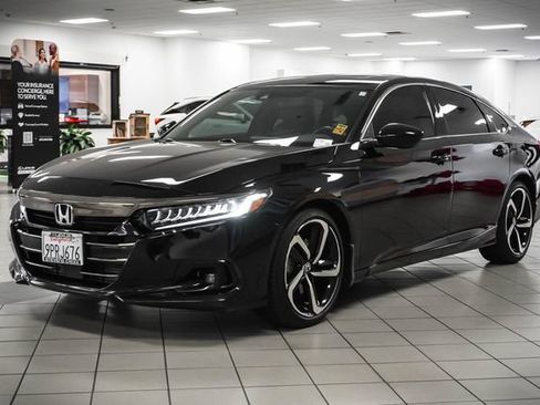 Used 2021 Honda Accord Sport image 3