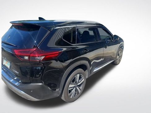 Used 2021 Nissan Rogue Platinum FWD image 3