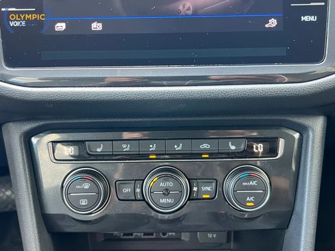 Used 2018 Volkswagen Tiguan SE FWD image 30