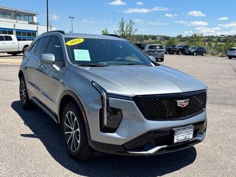Certified 2025 Cadillac XT4 Sport AWD/4WD image 8