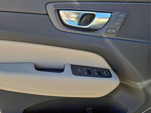 New 2026 Volvo XC60 B5 Plus w/ Protection Package Premier image 21