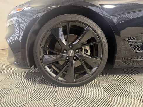 Used 2023 Genesis G70 2.0T w/ Sport Prestige Package RWD image 7
