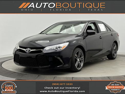 Used 2015 Toyota Camry XSE image 1