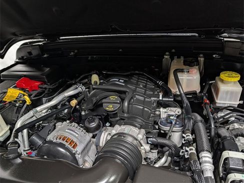 Used 2023 Jeep Gladiator Willys image 29