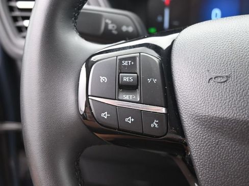 Used 2025 Ford Escape Active AWD/4WD image 21