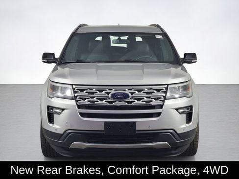 Used 2018 Ford Explorer XLT w/ Equipment Group 202A AWD/4WD image 8