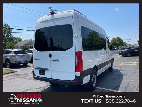 Used 2025 Mercedes-Benz Sprinter 2500 image 5