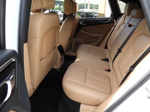 Used 2017 Porsche Macan S AWD/4WD image 43