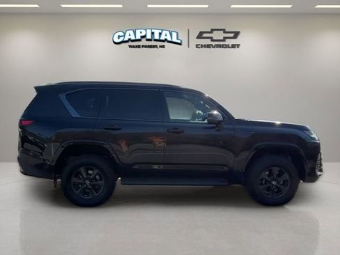 Used 2025 Lexus LX 700h Overtrail w/ Accessory Package (Z1) AWD/4WD image 6