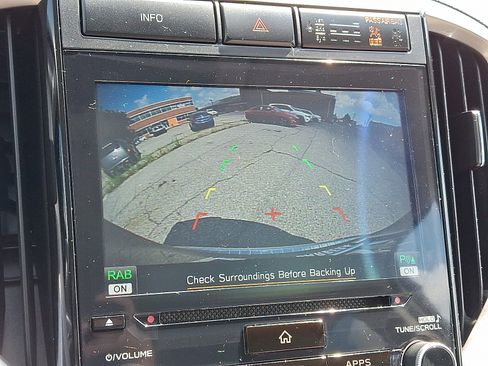 Used 2022 Subaru Ascent Premium w/ Convenience Package image 17