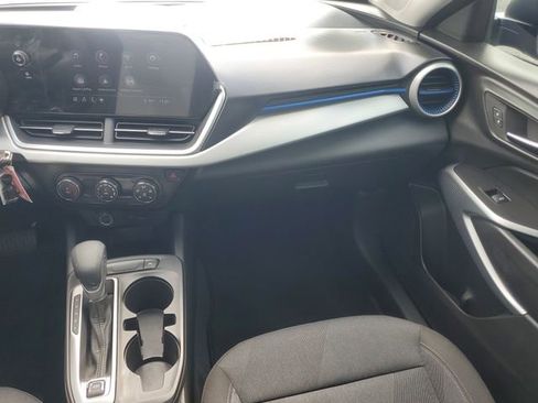 Used 2025 Chevrolet Trax LS image 14