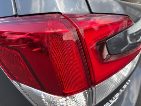 Used 2023 Subaru Forester Premium AWD/4WD image 6