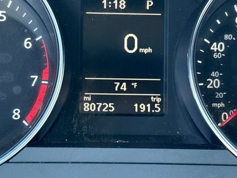 Used 2017 Volkswagen Jetta SE FWD image 13