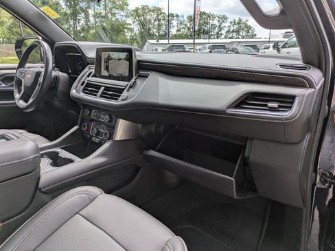 Used 2023 Chevrolet Tahoe Premier w/ Advanced Technology Package AWD/4WD image 25
