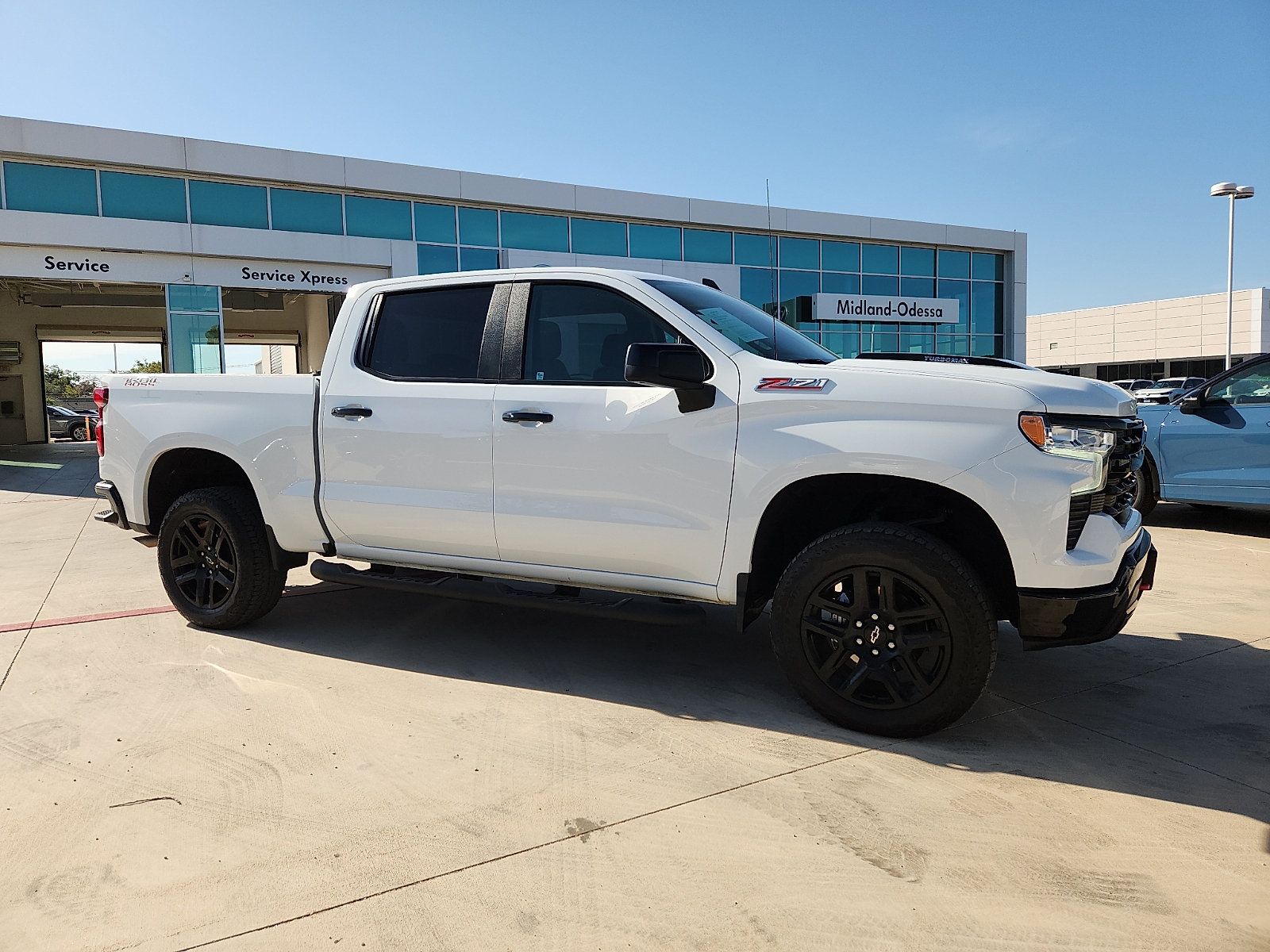Used 2025 Chevrolet Silverado 1500 LT Trail Boss w/ Protection Package AWD/4WD image 6