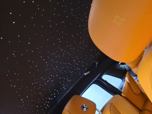 Used 2024 Rolls-Royce Ghost w/ Ghost Package image 18