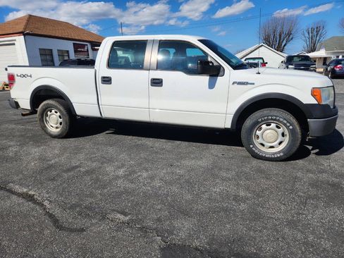 Used 2014 Ford F150 XL w/ Trailer Tow Package image 4