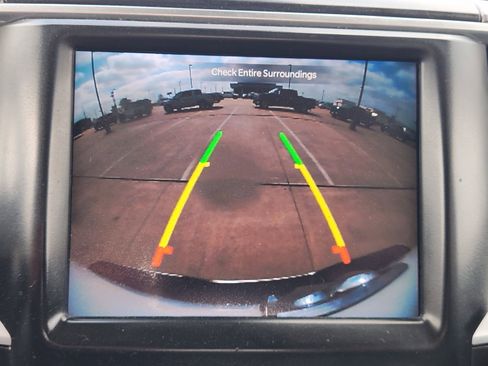 Used 2023 RAM 1500 Classic SLT w/ Electronics Group AWD/4WD image 18