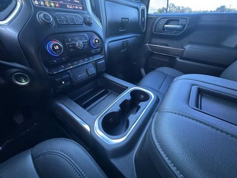 Used 2022 Chevrolet Silverado 1500 RST w/ Texas Edition Plus AWD/4WD image 10