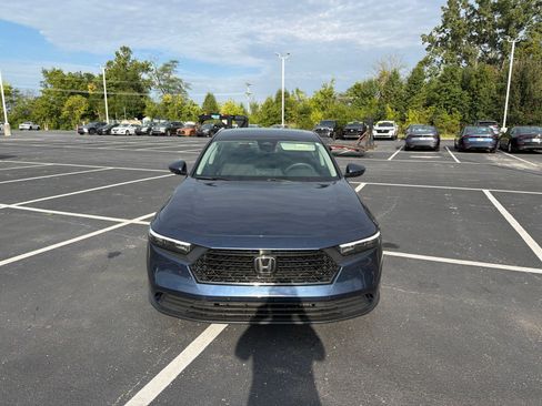 Used 2024 Honda Accord EX image 9