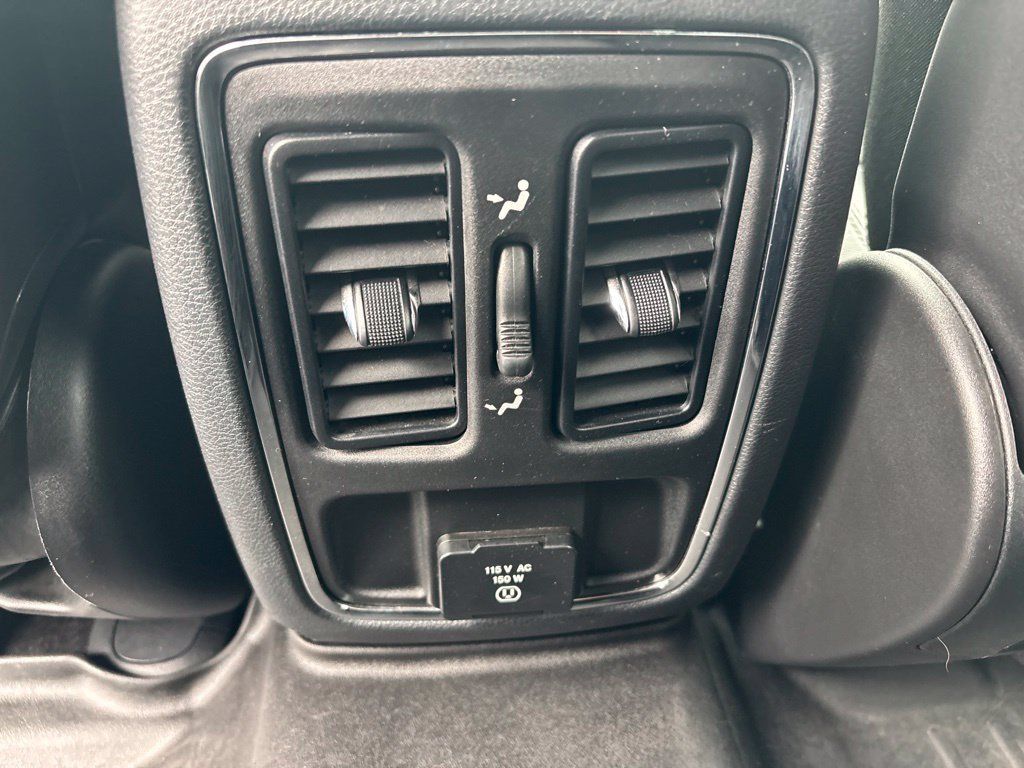 Used 2018 Jeep Grand Cherokee Altitude AWD/4WD image 27