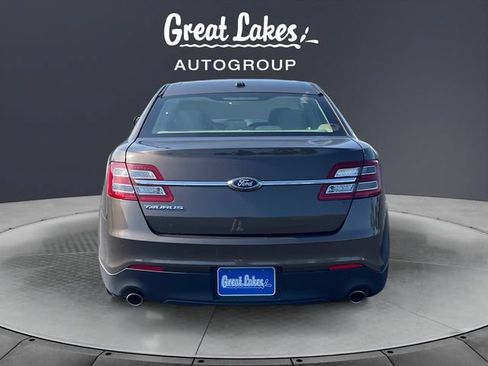 Used 2016 Ford Taurus SE FWD image 4
