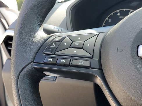 Used 2024 Nissan Altima 2.5 S FWD image 22