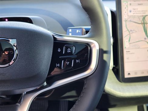 New 2026 Volvo EX30 Cross Country Ultra image 8