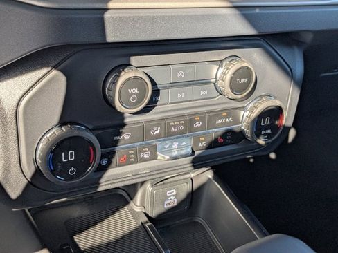 New 2025 Ford Bronco Outer Banks image 18