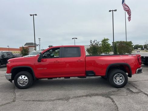 New 2026 Chevrolet Silverado 3500 LT w/ Convenience Package AWD/4WD image 6