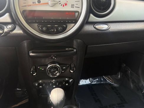 Used 2014 MINI Cooper Clubman FWD image 15